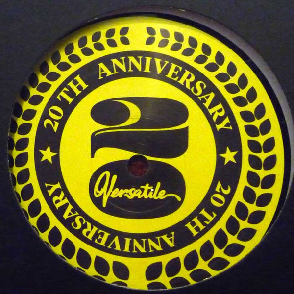 Château Flight - Discobole | Versatile Records (VER 010 2016) - 2 Château Flight - Discobole | Versatile Records (VER 010 2016) - 2