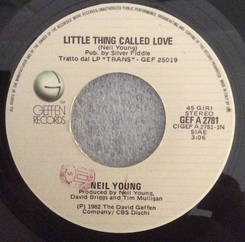 Neil Young - Little Thing Called Love | Geffen Records (GEF A 2781) - 3