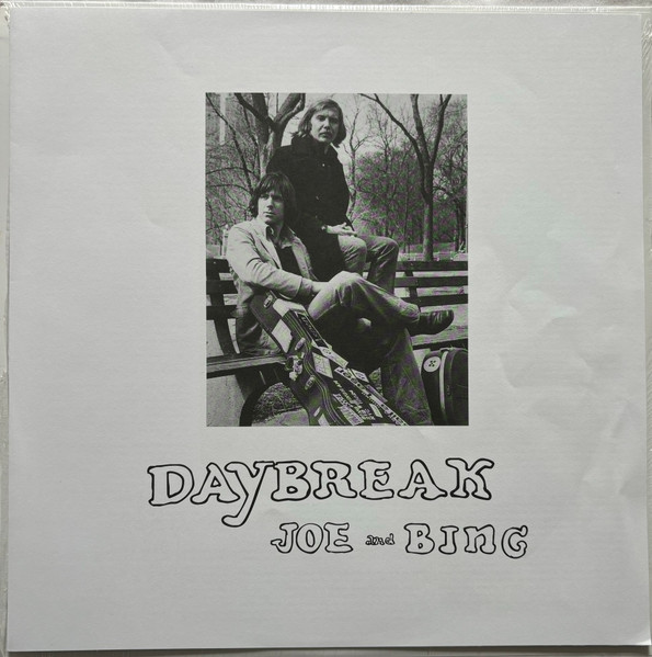 Joe And Bing - Daybreak | Mapache Records (MAPA0008) - 3