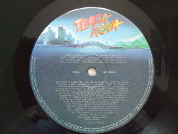 Grupo Pé No Chão - Sucesso É Pagode | Terra Nova (3M7.0010) - 4 Grupo Pé No Chão - Sucesso É Pagode | Terra Nova (3M7.0010) - 4