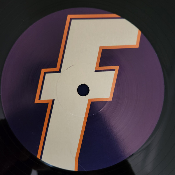 Strike / Lovestation - U Sure Do / Teardrops | Demon Records (DEMSING005) - 3