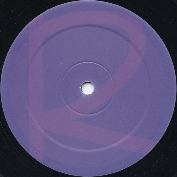 Microfunk  &  2000 & One  &  Dave Ellesmere - The White Room / Pecan | Remote Area (remote002) - 3