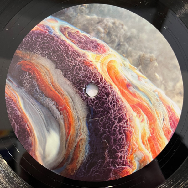 Nicola Cruz - Fabric Presents Nicola Cruz | Fabric (FABRIC214LP) - 2 Nicola Cruz - Fabric Presents Nicola Cruz | Fabric (FABRIC214LP) - 2