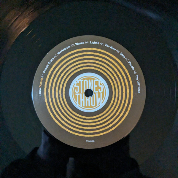 J Dilla - Donuts | Stones Throw Records (STH2126) - 3 J Dilla - Donuts | Stones Throw Records (STH2126) - 3