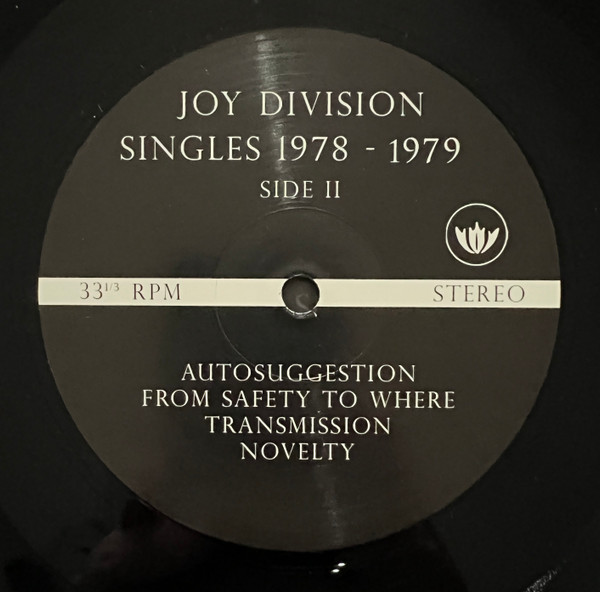 Joy Division - Singles 1978-1979 LP | Transmission Records (IC 051880) - 4 Joy Division - Singles 1978-1979 LP | Transmission Records (IC 051880) - 4