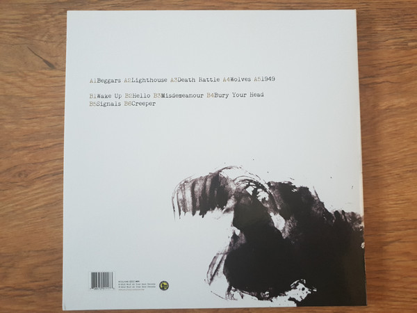 Mallory Knox - Signals | A Wolf At Your Door Records (WYDLP046) - 3