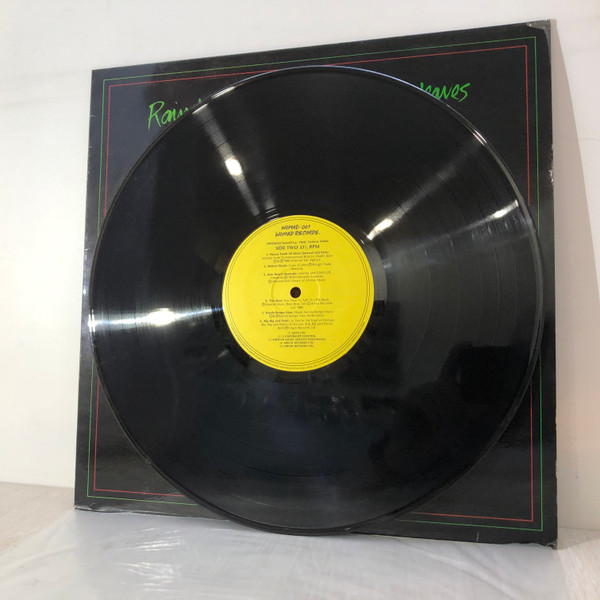 Various - Raindrops Pattering On Banana Leaves And Other Tunes - A WOMAD Benefit LP | Womad Records (WOMAD001) - 4 Various - Raindrops Pattering On Banana Leaves And Other Tunes - A WOMAD Benefit LP | Womad Records (WOMAD001) - 4