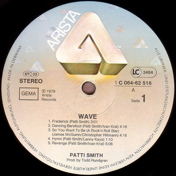 Patti Smith Group - Wave | Arista (1C 064-62 516) - 3