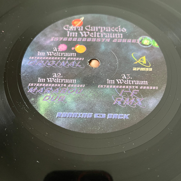 Cara Carpaccio - Im Weltraum (576000003579 Jahre) | Running Back (RB 137) - 4 Cara Carpaccio - Im Weltraum (576000003579 Jahre) | Running Back (RB 137) - 4