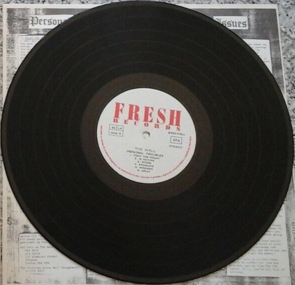 The Wall - Personal Troubles & Public Issues | Fresh Records (RISLP 14102) - 4