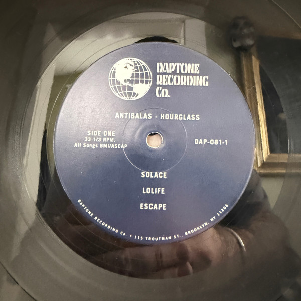 Antibalas - Hourglass | Daptone Recording Co. (DAP-081) - 3 Antibalas - Hourglass | Daptone Recording Co. (DAP-081) - 3