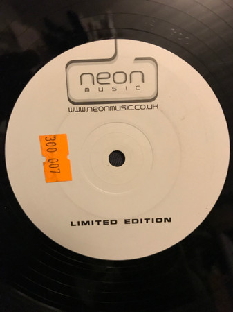 Mike Tesla - Make It Phat | Neon Music (NEON 002) - 2
