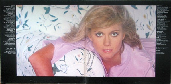 Olivia Newton-John - Olivia Newton-John's Greatest Hits [Vinyl] | MCA Records (MCA-3028) - 3