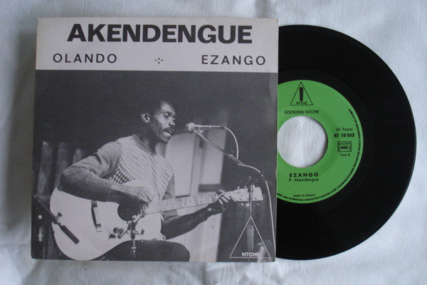 Pierre Akendengue - Olando | Editions Musicales NTCHE (NT 10003) - main Pierre Akendengue - Olando | Editions Musicales NTCHE (NT 10003) - main