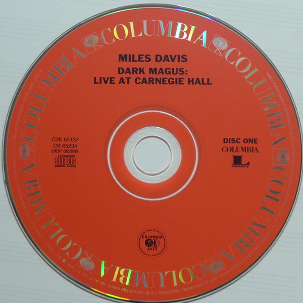 Miles Davis - Dark Magus: Live At Carnegie Hall | Columbia (C2K 65137) - 3
