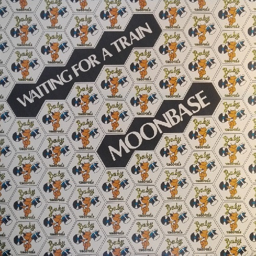 Moonbase - Waiting For A Train | Rádio Triunfo (BAB 11-3) - main