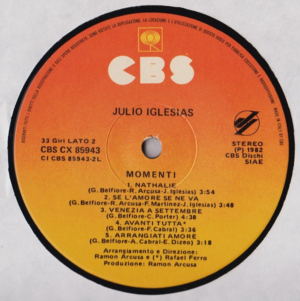 Julio Iglesias - Momenti | CBS (CX 85943) - 4 Julio Iglesias - Momenti | CBS (CX 85943) - 4