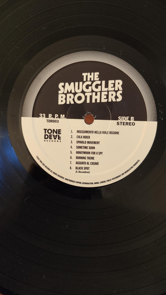 The Smuggler Brothers - The Smuggler Brothers | Tone Deaf Records (TDR003) - 4 The Smuggler Brothers - The Smuggler Brothers | Tone Deaf Records (TDR003) - 4