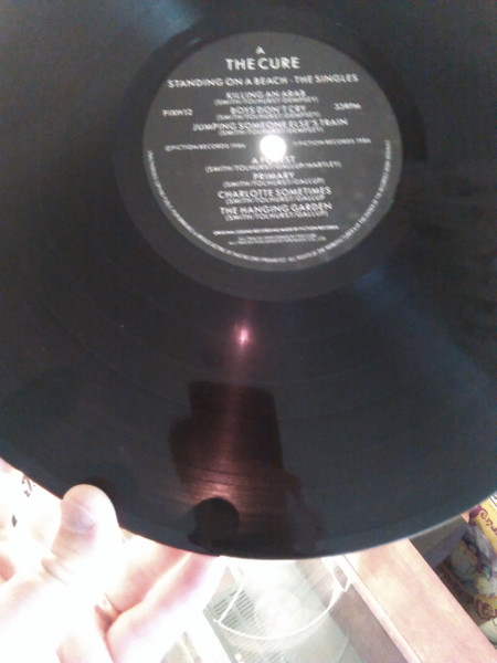 The Cure - Standing On A Beach - The Singles | Fiction Records (FIXH 12) - 4 The Cure - Standing On A Beach - The Singles | Fiction Records (FIXH 12) - 4