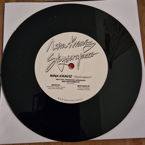 Nina Kraviz - Skyscrapers | Nina Kraviz Music (NK001) - 4 Nina Kraviz - Skyscrapers | Nina Kraviz Music (NK001) - 4