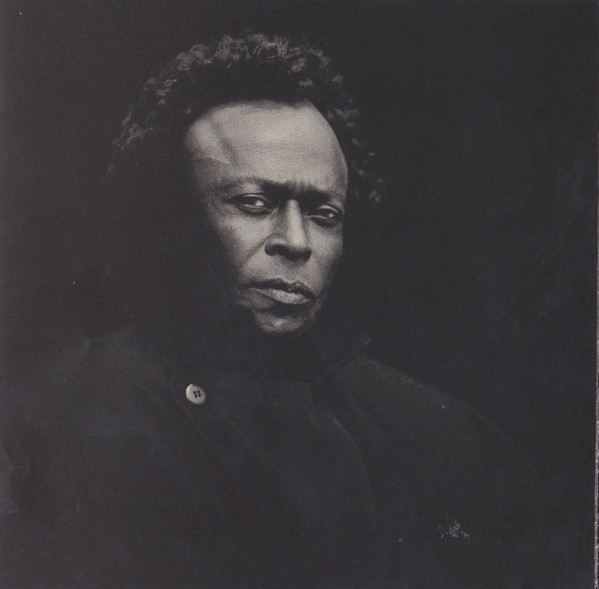 Miles Davis - Live Around The World [CD] | Warner Bros. Records (W2 46032) - 4