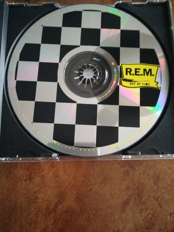 R.E.M. - Out Of Time | Warner Bros. Records (7599-26496-2) - 3 R.E.M. - Out Of Time | Warner Bros. Records (7599-26496-2) - 3