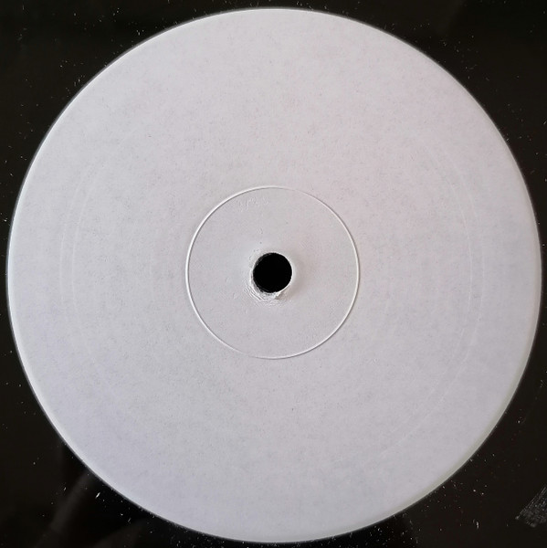 Valerio Della Notte - Connection Issue | Loud Enough (LE 001) - 2 Valerio Della Notte - Connection Issue | Loud Enough (LE 001) - 2