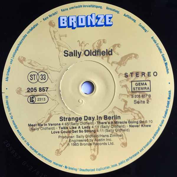 Sally Oldfield - Strange Day In Berlin | Bronze (205 857-320) - 4 Sally Oldfield - Strange Day In Berlin | Bronze (205 857-320) - 4