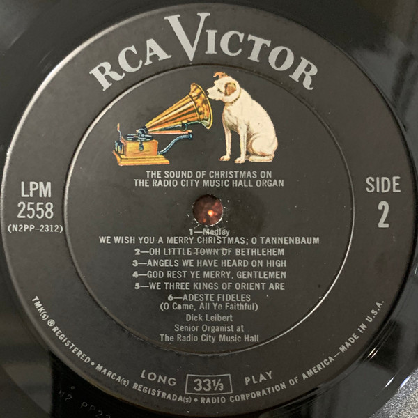 Dick Leibert - The Sound Of Christmas On The Radio City Music Hall Organ | RCA Victor (LPM-2558) - 4