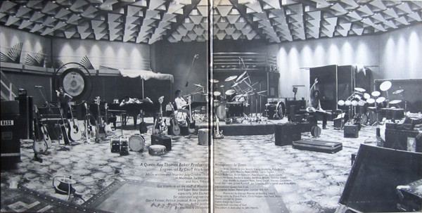 Queen = Queen - Jazz = ジャズ | Elektra (P-10601E) - 3