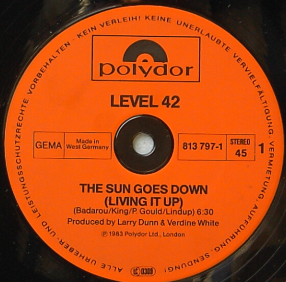 Level 42 - The Sun Goes Down (Living It Up) | Polydor (813 797-1) - 3