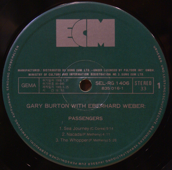 Gary Burton Quartet With Eberhard Weber - Passengers | ECM Records (ECM 1092) - 2 Gary Burton Quartet With Eberhard Weber - Passengers | ECM Records (ECM 1092) - 2