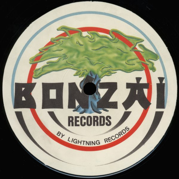 Groove Park - Carrousel / Memories | Bonzai Records (BR 95086) - 2 Groove Park - Carrousel / Memories | Bonzai Records (BR 95086) - 2