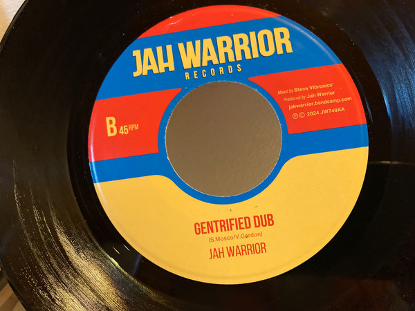 Vin Gordon , Jah Warrior - Gentrification / Gentrification DUB | Jah Warrior Records (JW749A / JW749AA) - 2