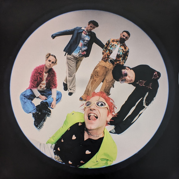 Fontaines D.C. - Romance | XL Recordings (XL1436LPE) - 2 Fontaines D.C. - Romance | XL Recordings (XL1436LPE) - 2