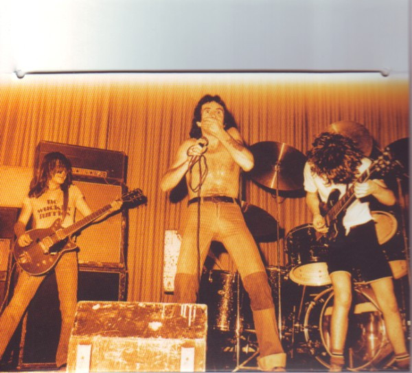 AC/DC - High Voltage | Columbia (510759 2) - 3