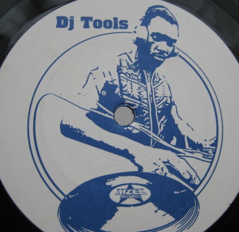 Def Cut - First Strike - DJ Tools | MZEE Records (MZEE 081) - 4 Def Cut - First Strike - DJ Tools | MZEE Records (MZEE 081) - 4