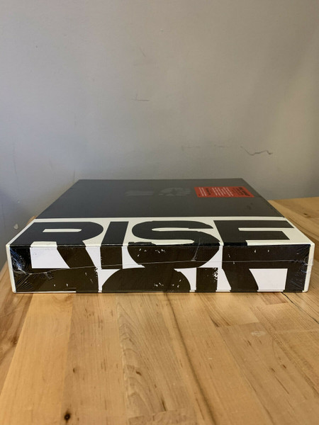 Rise Against - Career Vinyl Box Set (2001-2017) (8LP - Limited Boxset Edition - Clear Vinyl) | Interscope Records (B0028338-01) - 4 Rise Against - Career Vinyl Box Set (2001-2017) (8LP - Limited Boxset Edition - Clear Vinyl) | Interscope Records (B0028338-01) - 4