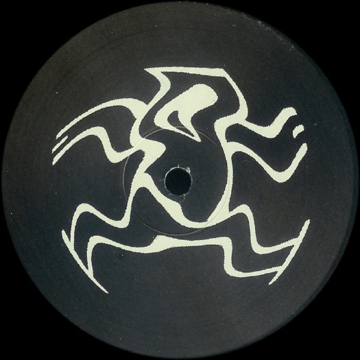 Brother Brown Featuring Frank'ee - Under The Water | Yoshitoshi Recordings (YR036) - 4