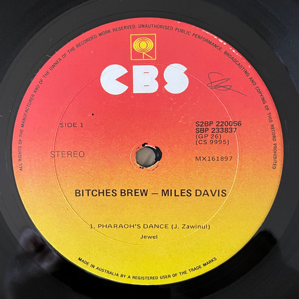 Miles Davis - Bitches Brew | CBS (S2BP 220056) - 4