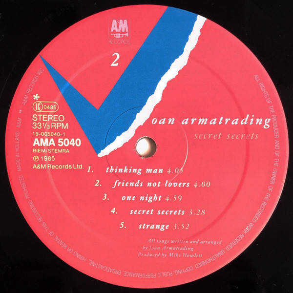 Joan Armatrading - Secret Secrets | A&M Records (AMA 5040) - 3