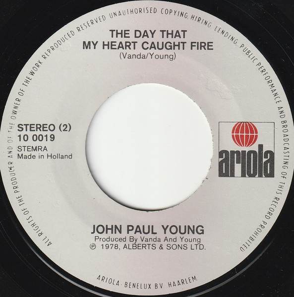John Paul Young - Lost In Your Love / The Day That My Heart Caught Fire | Ariola (10.0019) - 4 John Paul Young - Lost In Your Love / The Day That My Heart Caught Fire | Ariola (10.0019) - 4