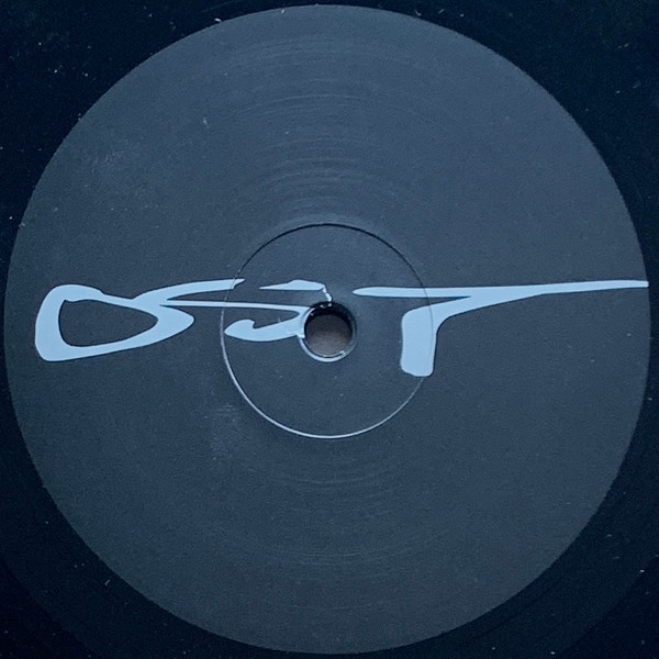 Space Afrika Feat. Tibyan Mahawah Sanoh - Untitled (To Describe You) [OST] | Sferic (SFERIC10") - 4