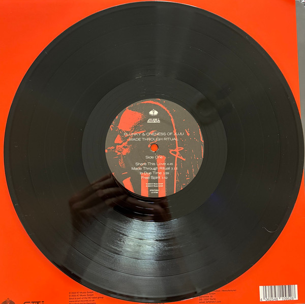 Plunky & Oneness - Made Through Ritual | Strut (STRUT330LP) - 4 Plunky & Oneness - Made Through Ritual | Strut (STRUT330LP) - 4