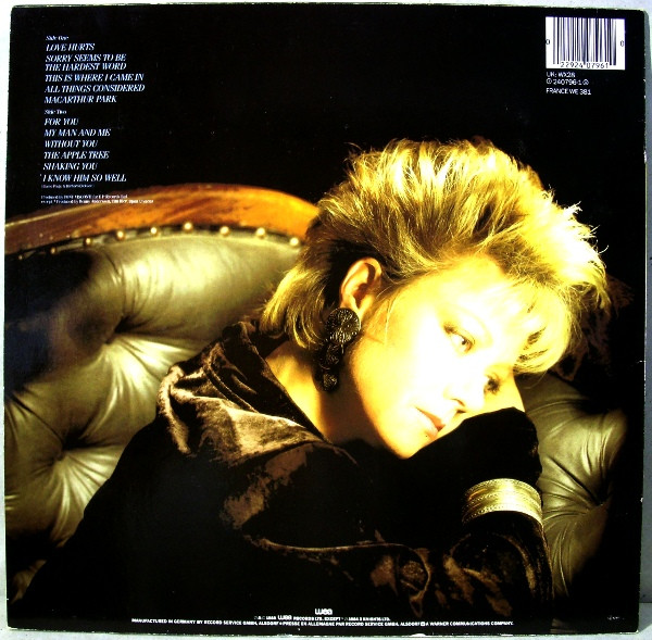 Elaine Paige - Love Hurts | WEA (240796-1) - 2