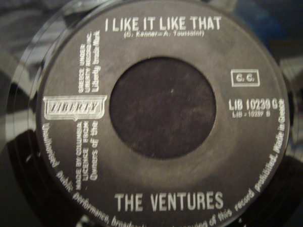 The Ventures - A Go Go Dancer / I Like It Like That | Liberty (LIB 10239 G) - 4