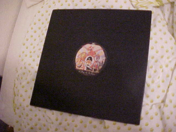 Queen - A Day At The Races | EMI (8E 068 98485) - 3
