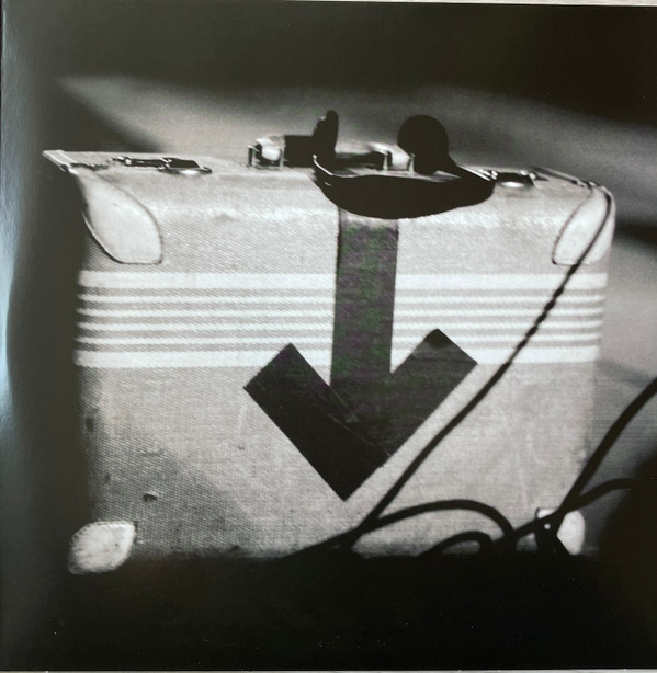 Pearl Jam - Rearviewmirror (Greatest Hits 1991-2003: Volume 2) | Epic (19439895061) - 2
