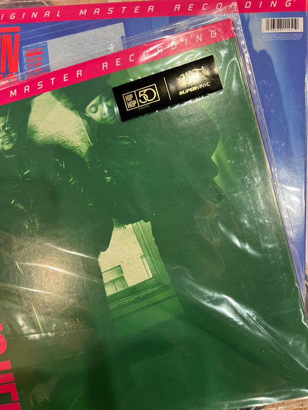 Run-DMC - Raising Hell | Mobile Fidelity Sound Lab (MFSV 1-537) - 2 Run-DMC - Raising Hell | Mobile Fidelity Sound Lab (MFSV 1-537) - 2