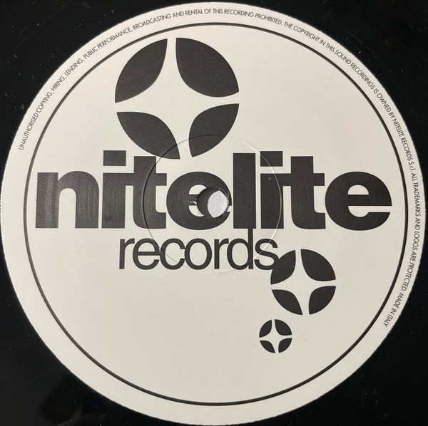 Dee Lay - One Day | Nitelite Records (NL 20-99) - 3